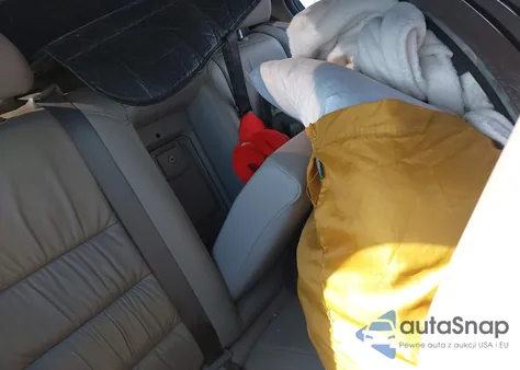 2011 Honda Accord 2.4 Ex-L z USA, uszkodzony, nr VIN 1HGCP2F88BA004913